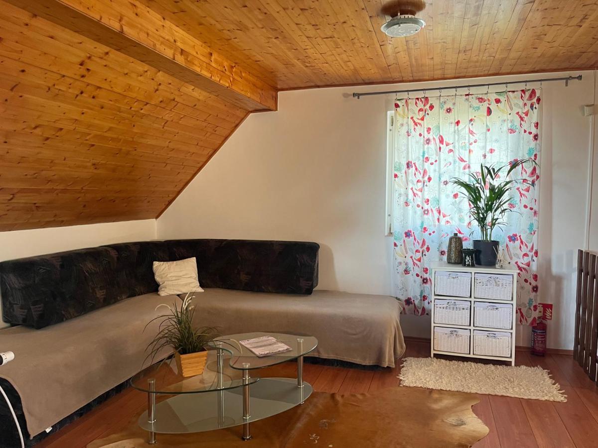 Casa Di Bianca - Koezvetlen Vizparti Nyaralo Appartement Siófok Buitenkant foto