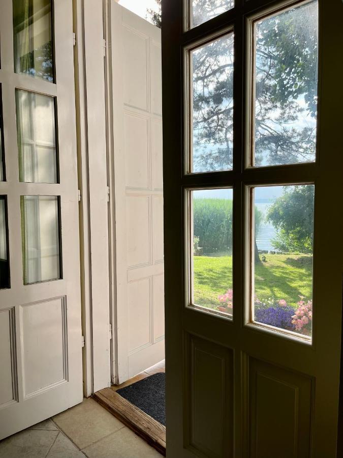 Casa Di Bianca - Koezvetlen Vizparti Nyaralo Appartement Siófok Buitenkant foto