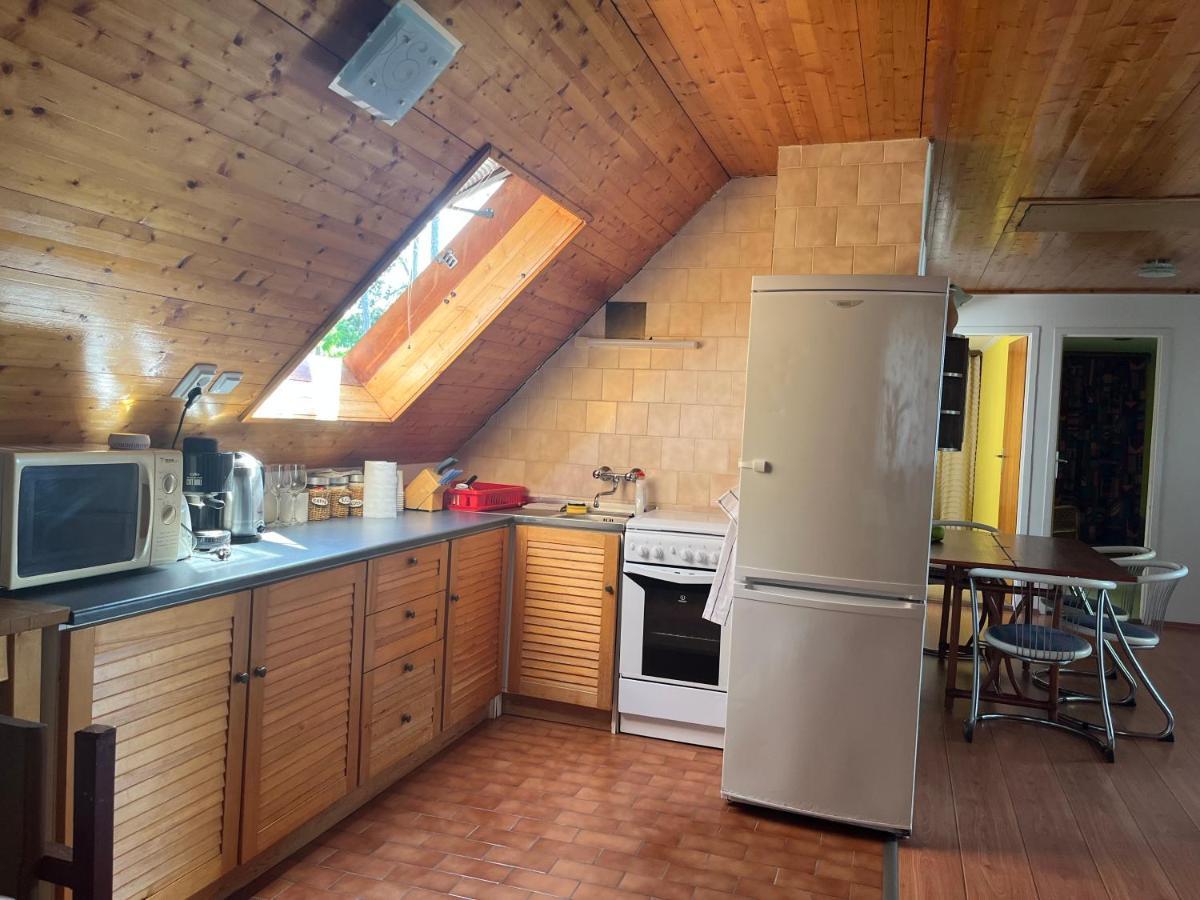 Casa Di Bianca - Koezvetlen Vizparti Nyaralo Appartement Siófok Buitenkant foto